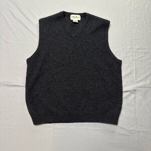Eddie Bauer Men's Charcoal V-Neck Sweater Vest
